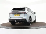 Volkswagen Tiguan 1.5 eHybrid 272pk DSG R-Line Edition · Panoramadak · Inklap. Trekhaak · 360 Camera · Matrix LED · Massagefunctie · Dodehoeksensor · Garantie t/m 27-10-2029 of 100.000km