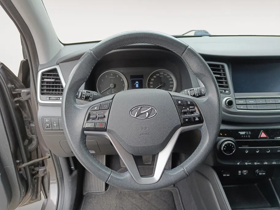 Hyundai Tucson 1.6 GDi Go! | Navigatie | Parkeercamera | Stoelverwarming | Climate control | Cruise control |