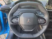 Peugeot e-208 EV Active Pack 50 kWh | Cruise control | Navigatiesysteem | Keyless start | DAB | LM Velgen | 100% Elektrisch | SOH 95,6 %