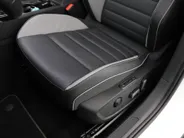 Volkswagen Golf 1.5 272pk DSG eHybrid GTE · Panoramadak · Wegklapbare Trekhaak · Stoel ventilatie · Leder · Elek. Voorstoel · 18'' Inch · Garantie t/m 22-09-2030 of 100.000km