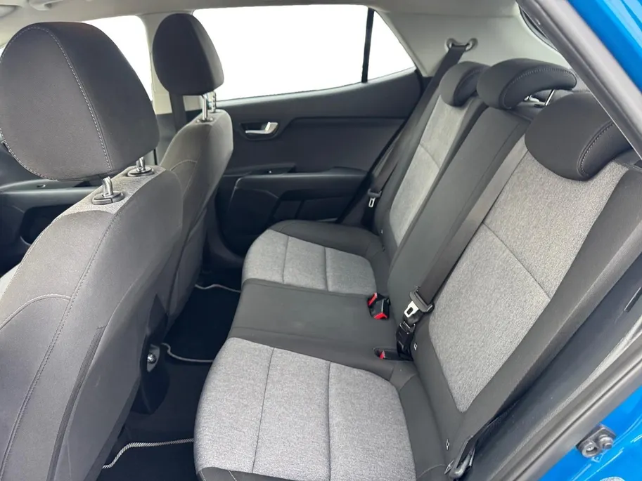 Kia Stonic 1.0 T-GDi MHEV DynamicLine | Climate Control | Camera | Cruise Control | LM Velgen | Apple Carplay | Android Auto