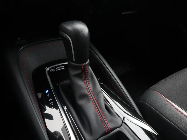 Toyota Corolla Touring Sports Hybrid 140 GR Sport | Blindspot | Parkeersensoren