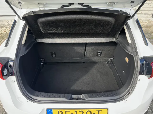 Mazda CX-3 2.0 SkyActiv-G 120 SkyLease GT | Trekhaak | Navigatie Full Map | Lederen Interieur | 18' LM Velgen | Head-up Display