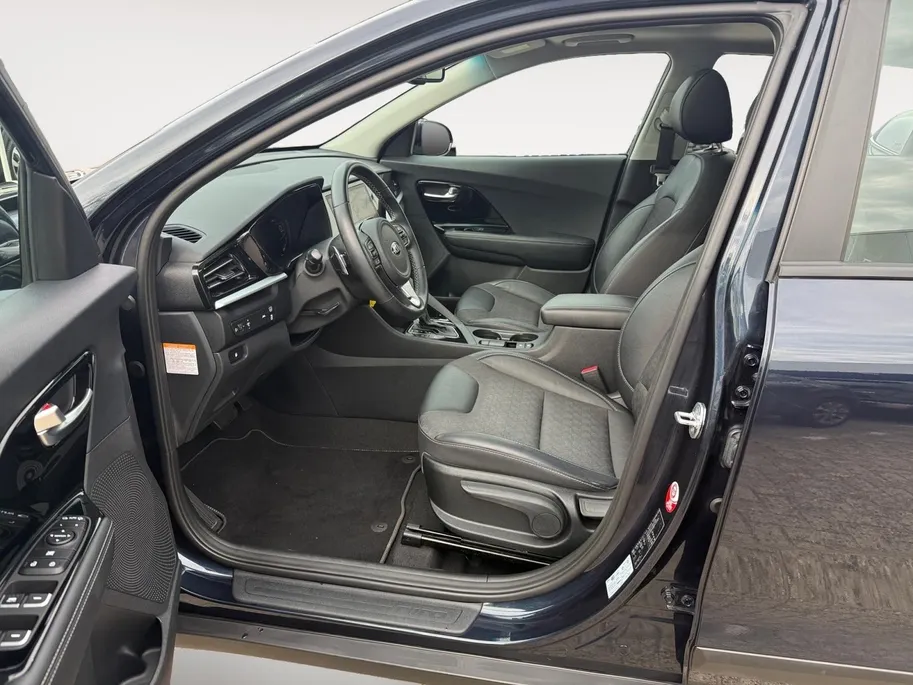 Kia Niro 1.6 GDi Hybrid DynamicLine | NAVI | CAMERA | SCHUIFDAK | TREKHAAK | CLIMATE & CRUISE CONTROLE | LAGE KM. STAND | ETC...