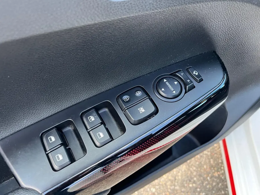 Kia Picanto 1.0 DPi GT-Line | Keyless entry | Lederen bekleding | Navigatie
