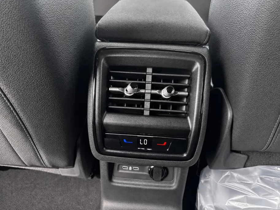 Škoda Kodiaq Sportline Business 1.5 TSI PHEV 150 kW / 204 PK | 19'' velgen | Trekhaak wegklapbaar | 2.000,- inruilbonus!!