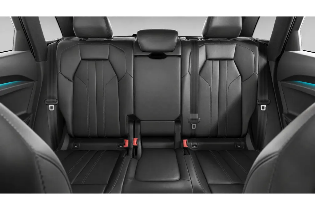 Audi Q5 2.0 TFSI e-hybrid quattro S edition 299 PK · B&O Premium 3D · Adaptieve luchtvering · Tech plus · Glazen panoramadak