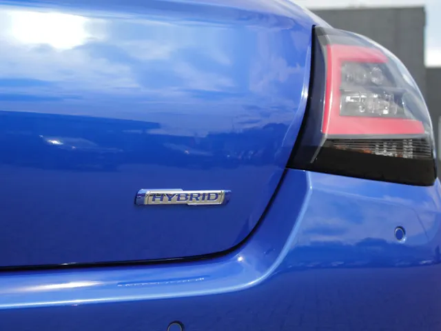 Suzuki Swift 1.2 Select Smart Hybrid Automaat | Navi | Adap. Cruise | All Season