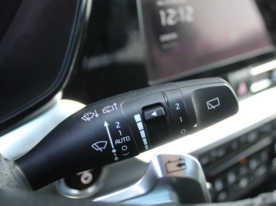 Kia e-Niro DynamicPlusLine 64 kWh | Schuif-/kantel dak | Cruise adapt.| Navi | 17' LM | Stuur-/stoelverwarming | Camera | Clima |