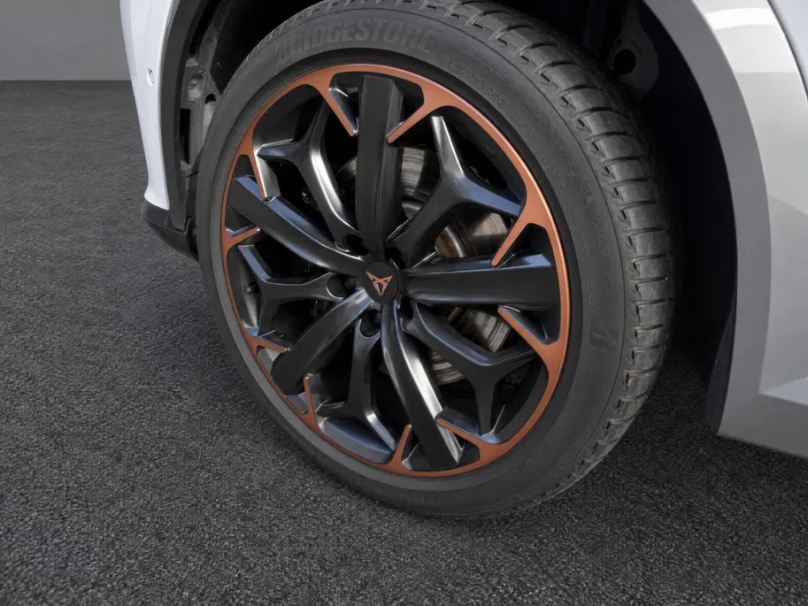 CUPRA Formentor 1.4 245pk DSG e-Hybrid VZ Performance · Panoramadak · Leder · 360 Camera · Elek. Voorstoel · Elek. Achterklep · Stoelverwarming · 19'' Inch ·