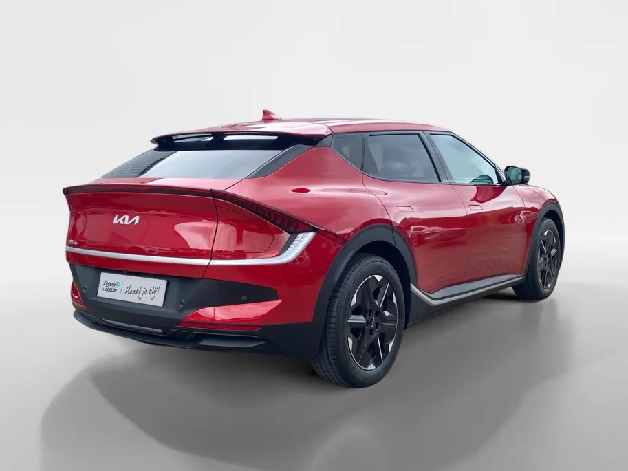 Kia EV6 Light Edition 63 kWh | VOORRAAD VOORDEEL NU €42.950,- | Direct leverbaar | Stoel+Stuur verwarming | Climate control | Navigatie | Parkeer camera achter | Parkeer sensoren voor en achter