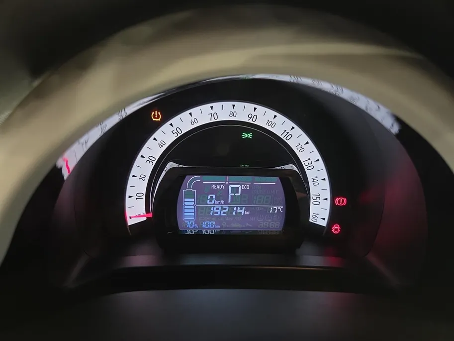 Renault Twingo Z.E. R80 E-Tech Equilibre 22 kWh * Carplay * Cruise Control * 1 Eigenaar * 12 Maanden Bovag Garantie *