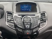 Ford Fiesta 1.0 EcoBoost 100 pk Titanium Navi - voorruitverwarming - cruise control - distributieriem vervangen