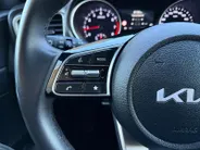 Kia Ceed Sportswagon 1.5 T-GDi DynamicLine 140 PK | Cruise Control Adaptief | Camera | Carplay | Navi | LM Velgen | 140 PK | Fabrieksgarantie 19-8-2031 +3x 1 jaar* | NAP