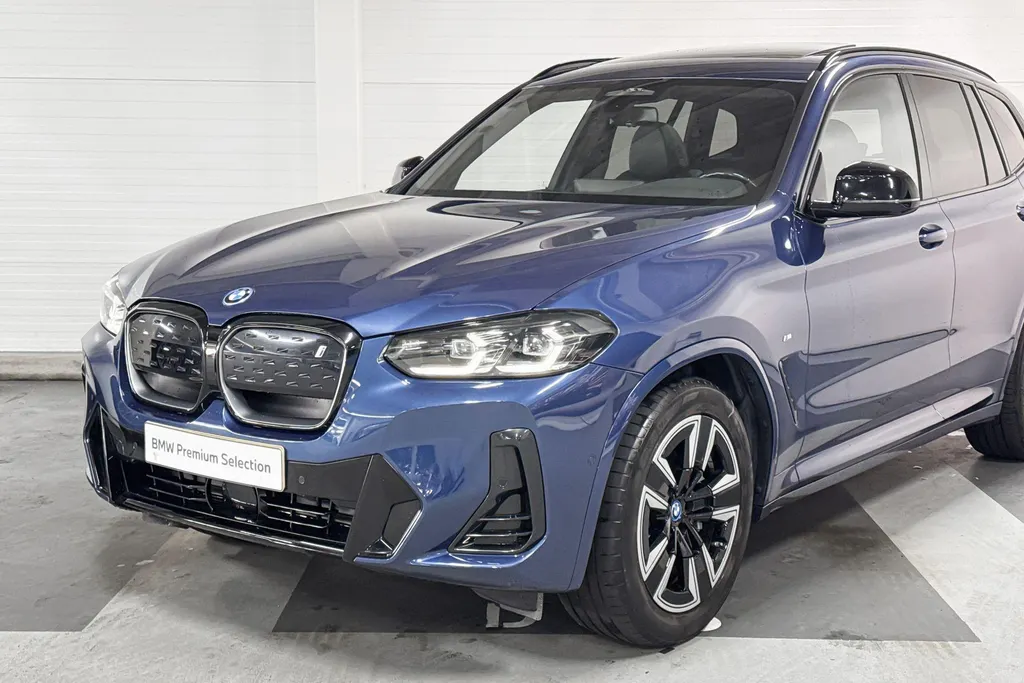BMW iX3 Executive