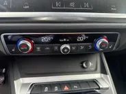 Audi Q3 35TFSI 110KW/150PK S-Line · Camera · Trekhaak · Panoramadak · Stoelverwarming · Apple/Android Car Play ·