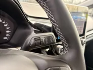 Ford Fiesta 1.0 EcoBoost Hybrid Titanium PARKEERSENSOREN ACHTER I ALL SEASON BANDEN I APPLE CARPLAY / ANDROID AUTO I
