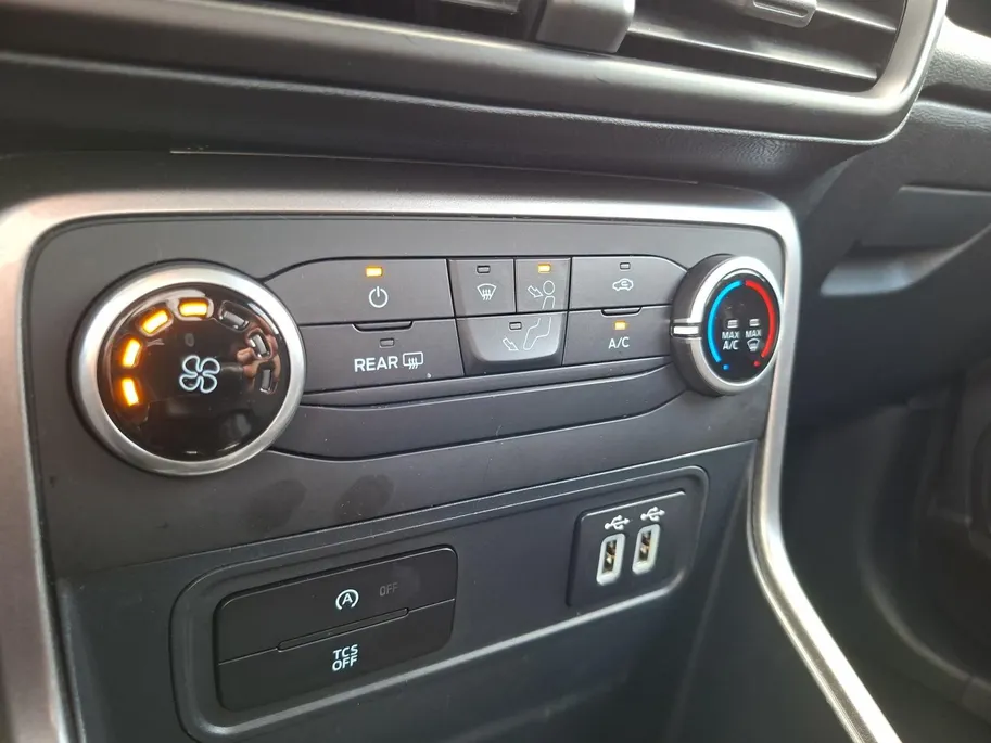 Ford EcoSport 1.0 EcoBoost Trend Ultimate | NL Auto | Privacy Glass | Navigatie | Zwarte Lichtmetalen velgen | Parkeersensoren | Cruise Control