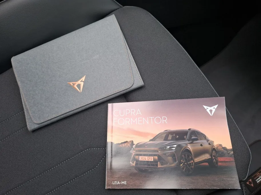 CUPRA Formentor 1.5 TSI e-Hybrid Business | NIEUWE AUTO | ELEKTRSICH WEGKLAPBARE TREKHAAK | STOEL & STUURVERWARMING | SCHUIFKANTELDAK |