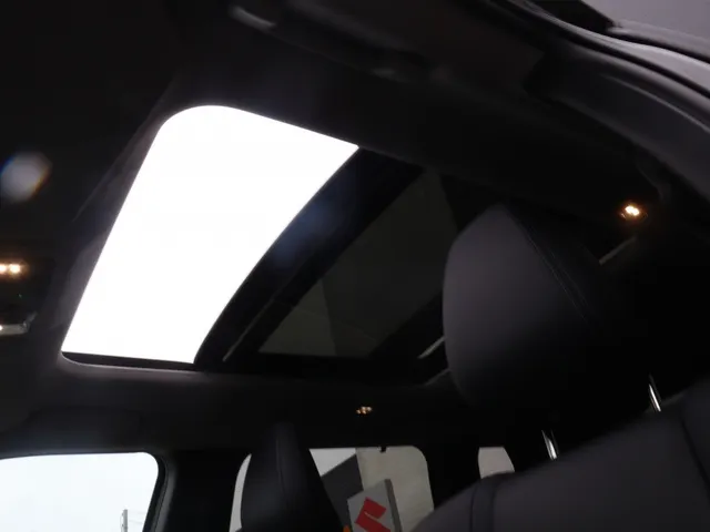 Mitsubishi Outlander 2.4 PHEV Instyle Trekhaak | Panodak | Adaptive Cruise | All Seas