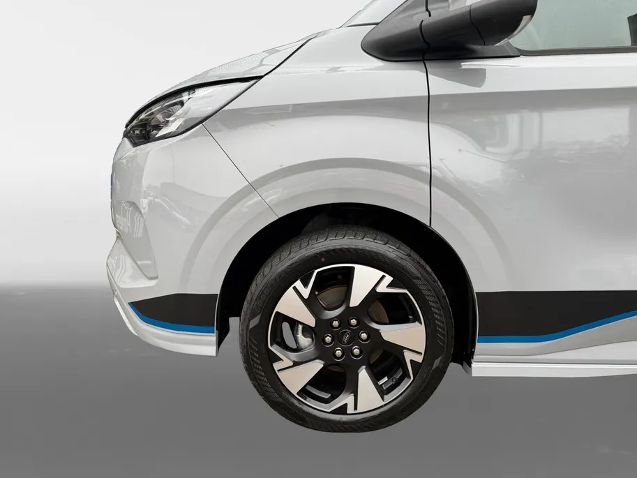 Ford Transit Custom 320 2.5 PHEV L2H1 Sport 233 pk Automaat | Navigatie | inklapbare trekhaak | 2 persoons | 19' LM velgen | Financial Lease - 0,99% rente op max 48 maanden
