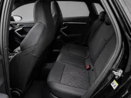 Audi A3 Sportback 45 TFSI e S edition Competition Panoramadak · SONOS Sound System · 19'' lichtmetalen velgen · Sportstoelen alcantara · MEGA Sale