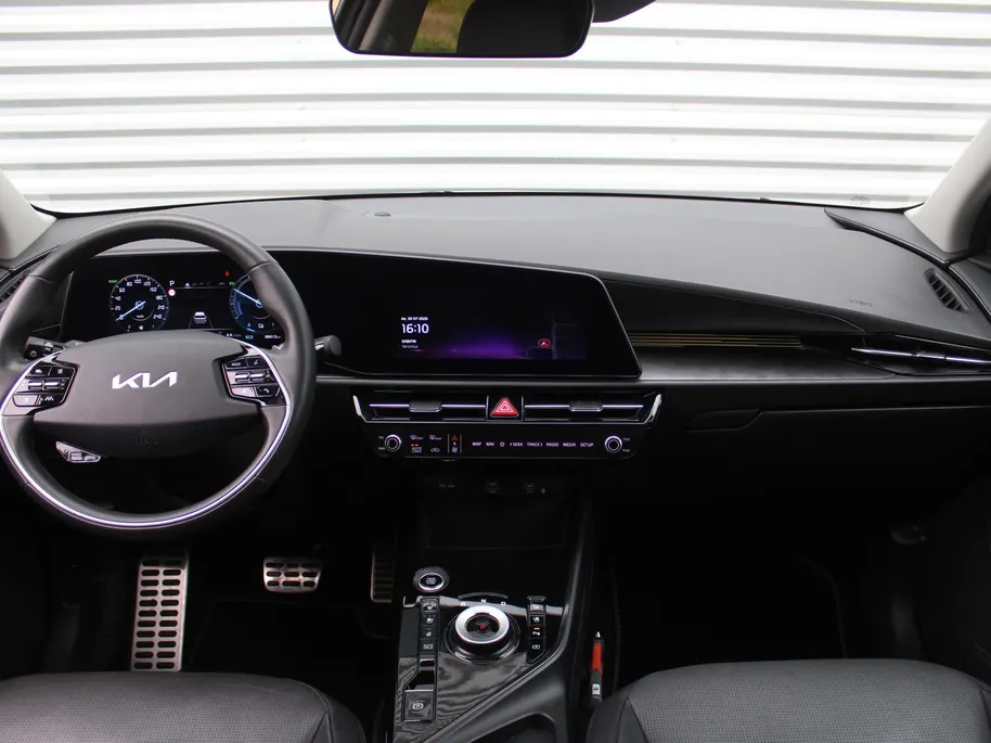 Kia Niro 1.6 GDi Hybrid ExecutiveLine | Automaat | Harman Kardon | Leder | Elek. Stoelverstelling met geheugen | Heads-up Display | Trekhaak | All season |