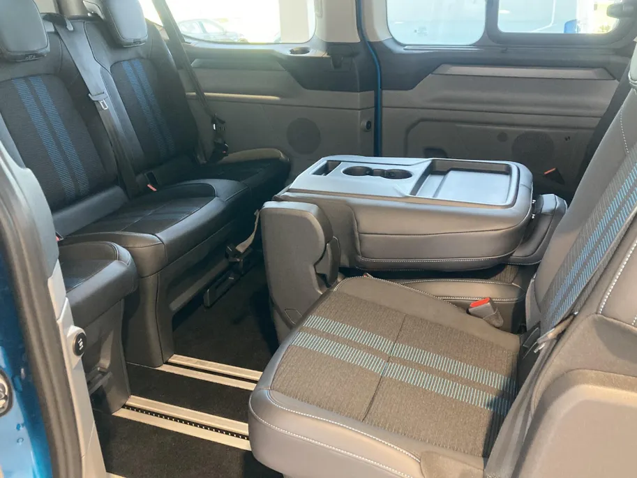 Ford Tourneo Custom E-Custom 65kW 218pk Sport 8- 340 L1H1 Sport ELEKTRISCH-Personenvervoer 8 zitplaatsen-Panoramadak-Sportuitvoering