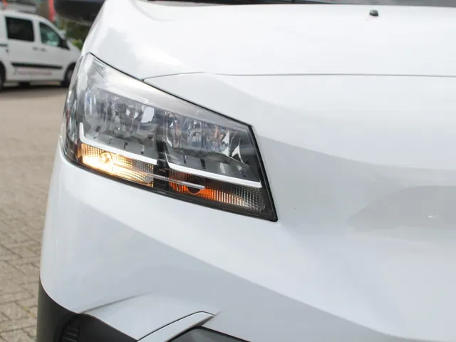 Toyota ProAce Electric Long Worker Challenger Extra Range L2 75 kWh | Cruise | Airco | Camera