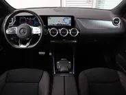Mercedes-Benz EQA 250 AMG Line 67 kWh l Stoelverwarming l Ambiente lichtpakket l Achteruitrij camera