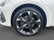 CUPRA Leon Sportstourer 1.4 e-Hybrid VZ Business | 19' LM | Apple Carplay en Android Auto | Climate Control | Cruise Control