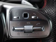 Mercedes-Benz CLA 200 Business Solution AMG