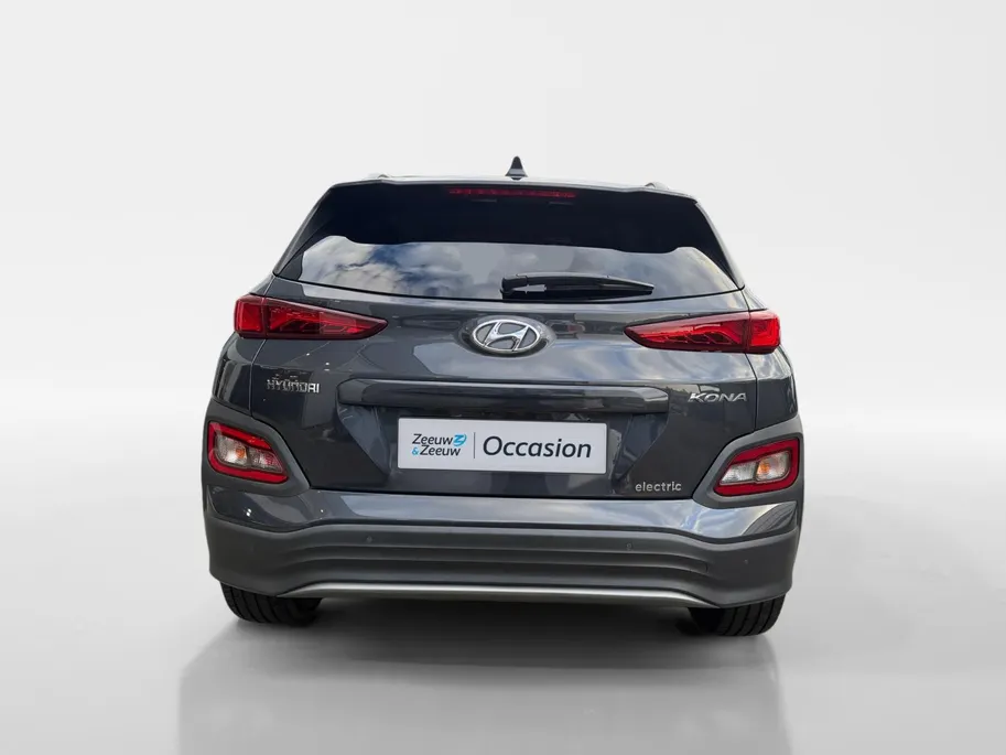 Hyundai Kona EV Fashion 64 kWh | Zeer nette auto | 97,6 % SOH | Navigatie | Head-up display | Achteruitrijcamera | Hoge zit |