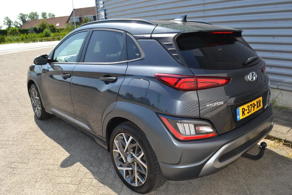 Hyundai Kona 1.6 GDI HEV FASHION|TREKHAAK|NAVI|CARPLAY|HEA