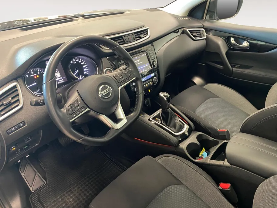 Nissan QASHQAI 1.3 DIG-T | AUTOMAAT | N-CONNECTA | PANODAK | TREKHAAK |