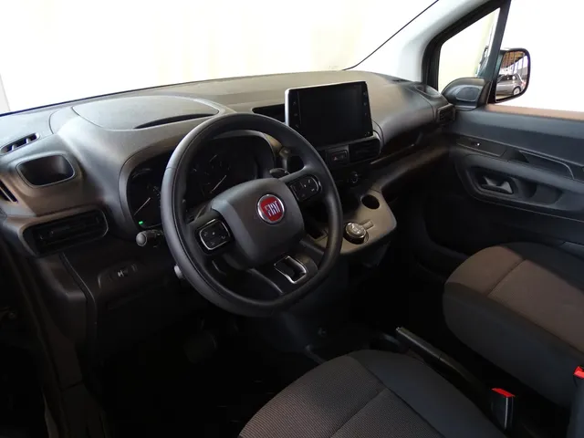 Fiat Doblò Cargo 1.5D 130pk L2 Black-Edition Automaat