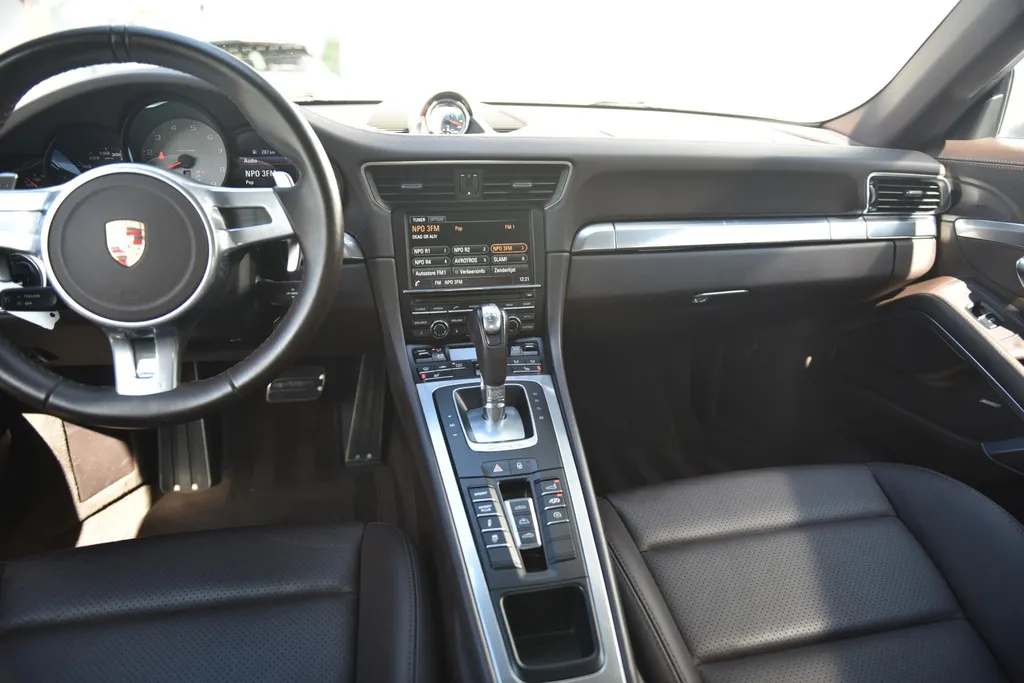 Porsche 911 Cabrio 3.8 Carrera 4S