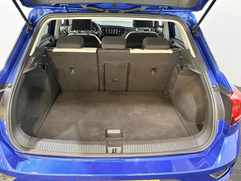 Volkswagen T-Roc 1.5 - 150PK TSI Sport | Digital Cockpit | Stoelverwarming | Navi | Apple CarPlay/Android Auto | Adaptive Cruise Control | Climate Control | Armsteun | Lichtmetalen Velgen |
