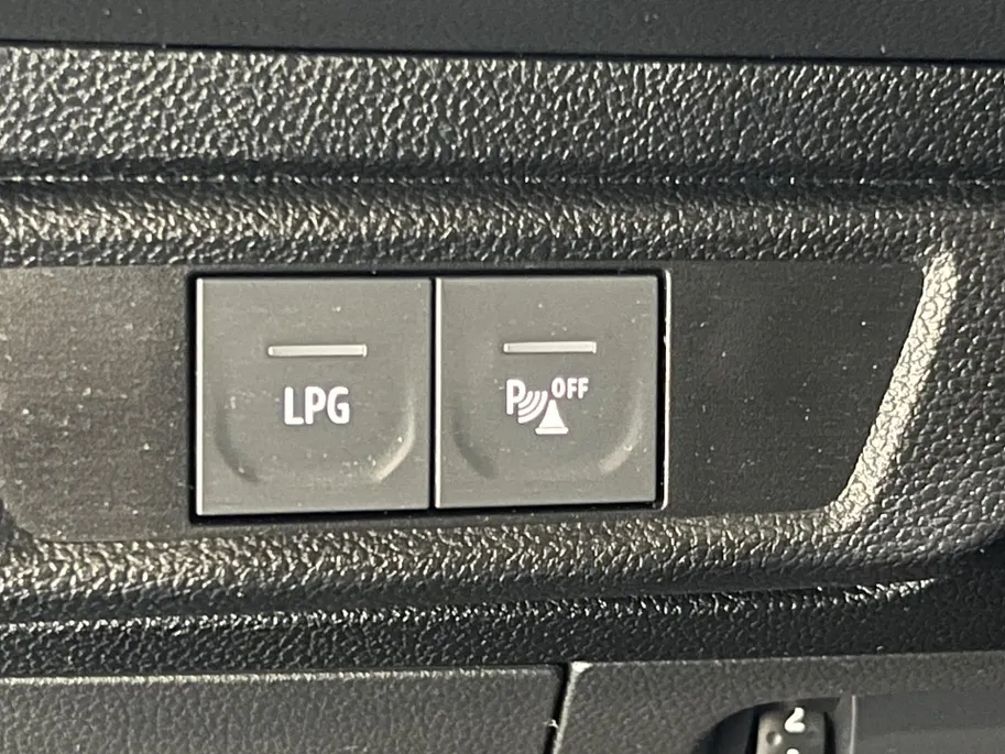 Dacia Sandero 100PK TCe ECO-G Expression | Airco | Apple CarPlay/Android Auto | Parkeersensoren | Armsteun | Cruise Control | Licht & Regen Sensor | LED Koplampen |
