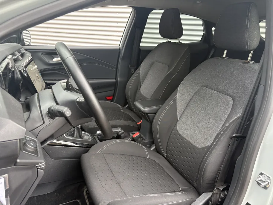 Ford Puma 1.0 EcoBoost Hybrid Titanium | Navigatie | DAB | 360 Camera | Adaptieve Cruise | Climate | Stuur/stoel/voorruit verwarming | Apple Carplay/Android Auto
