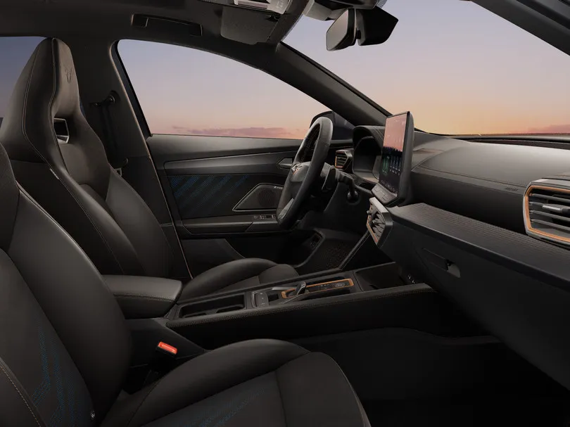 CUPRA Formentor 1.5 TSI e-Hybrid Business 204 PK l Dynamic Design l Eclipse Pack l Panoramadak l Sennheiser