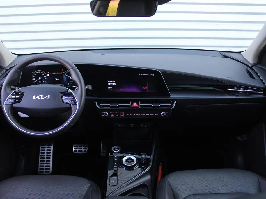 Kia Niro 1.6 GDi Hybrid ExecutiveLine | Stuur-/stoelverwarming + ventilatie | Leer | Schuifdak | 18' LM | Camera | Cruise adapt. | HUD | Elek. stoelverstelling |