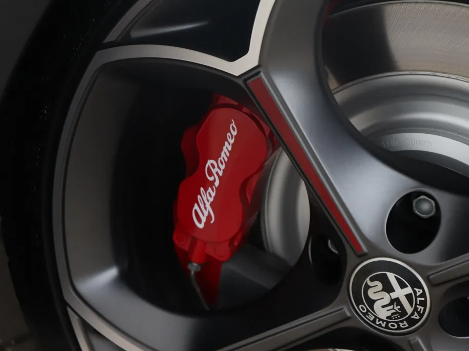 Alfa Romeo Junior Veloce 54 kWh 280 PK | Sport Pack | Techno Pack | 20'