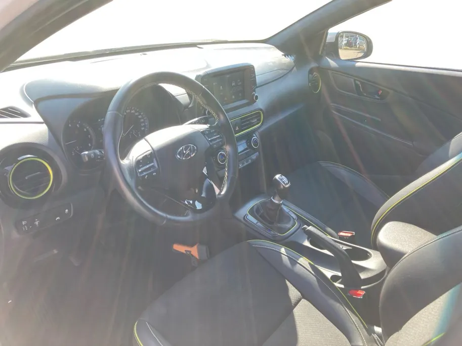 Hyundai Kona 1.0T Fashion | Speciaal interieur | Carplay | Climate control