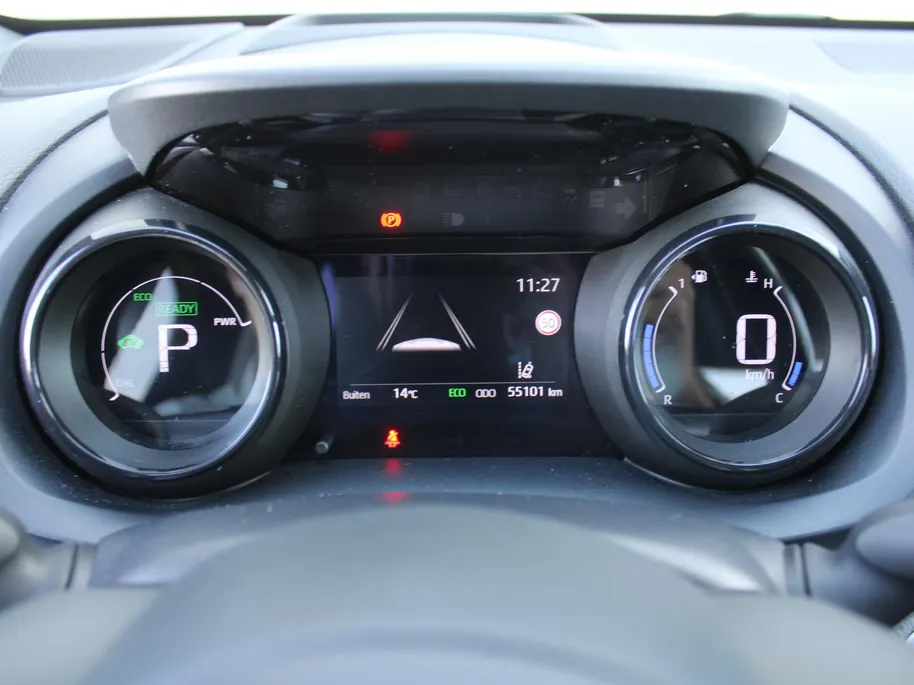 Toyota Yaris 1.5 Hybrid Launch Edition | 17' LM | Clima | Cruise adapt.| PDC V+A | Camera | HUD | Keyless | Navi | 1e eigenaar |