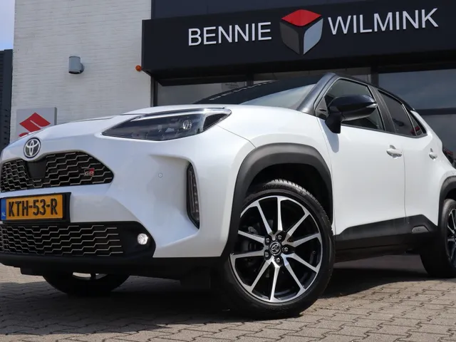 Toyota Yaris Cross 1.5 Hybrid GR Sport | Panoramadak | JBL | Blindspot | HUD