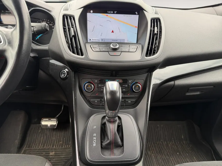 Ford Kuga 1.5 EcoBoost ST Line | INCL.Winter en zomerset!! | Navigatie | NU Rijklaarprijs! Incl.12 Maanden, APK, Onderhoudsbeurt etc! Premiumpakket gratis!