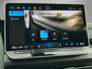 Volkswagen Golf 1.5eHybrid 200kW/272PK GTE Black Style · Panoramadak · Trekhaak · Camera ·  Apple/Android Car Play · Garantie t/m 10-09-2030 of 10000km.