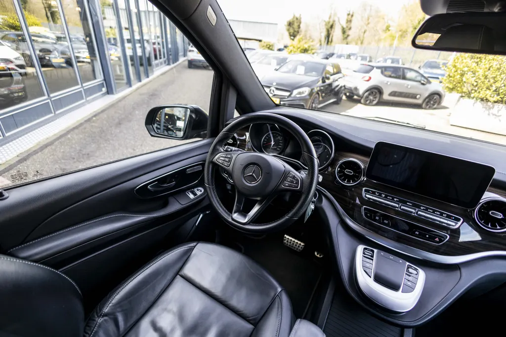 Mercedes-Benz V-Klasse 300d Lang DC Avantgarde Edition EX.BTW