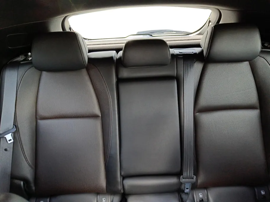 Mazda 3 2.0 e-SkyActiv-X M Hybrid 180 Luxury | Apple Carplay/Android Auto | Cruise control adaptief met Stop&Go | Dodehoek detectie | Climate control